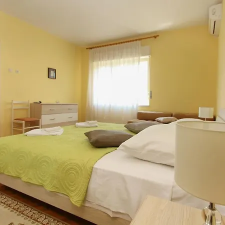 Comfort * Kastela