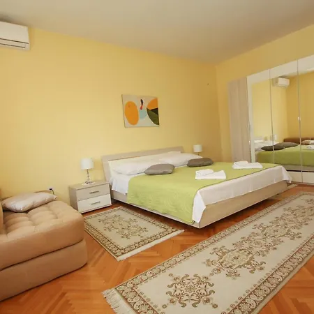 Comfort * Kastela